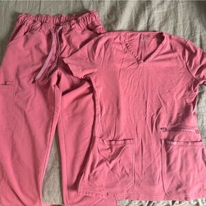 Jaanuu Coral Pink Scrub Ensemble